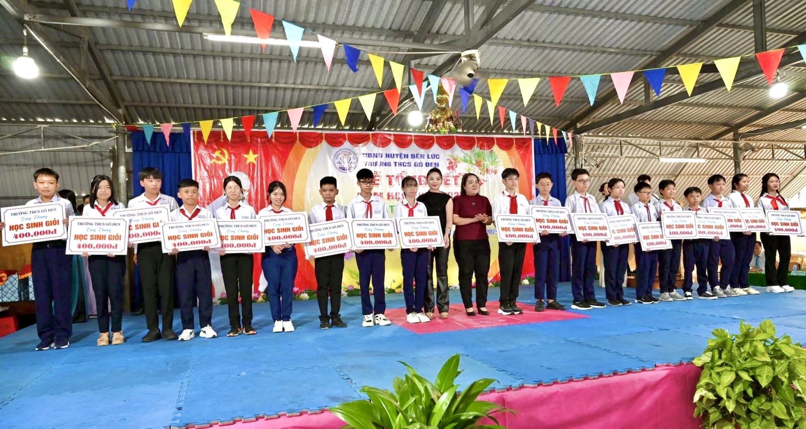 VINH DỰ TOP 1 TỈNH LONG AN – THÀNH TÍCH ẤN TƯỢNG TẠI CUỘC THI “ĐẤU TRƯỜNG TOÁN HỌC VIOEDU” NĂM HỌC 2024–2025 